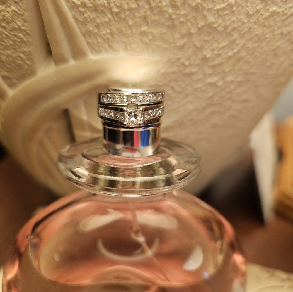 Wedding ring set , 14k whit gold price for both, would separate